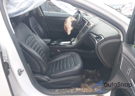 2013 Ford Fusion Se z USA, uszkodzony, nr VIN 3FA6P0HR6DR241498